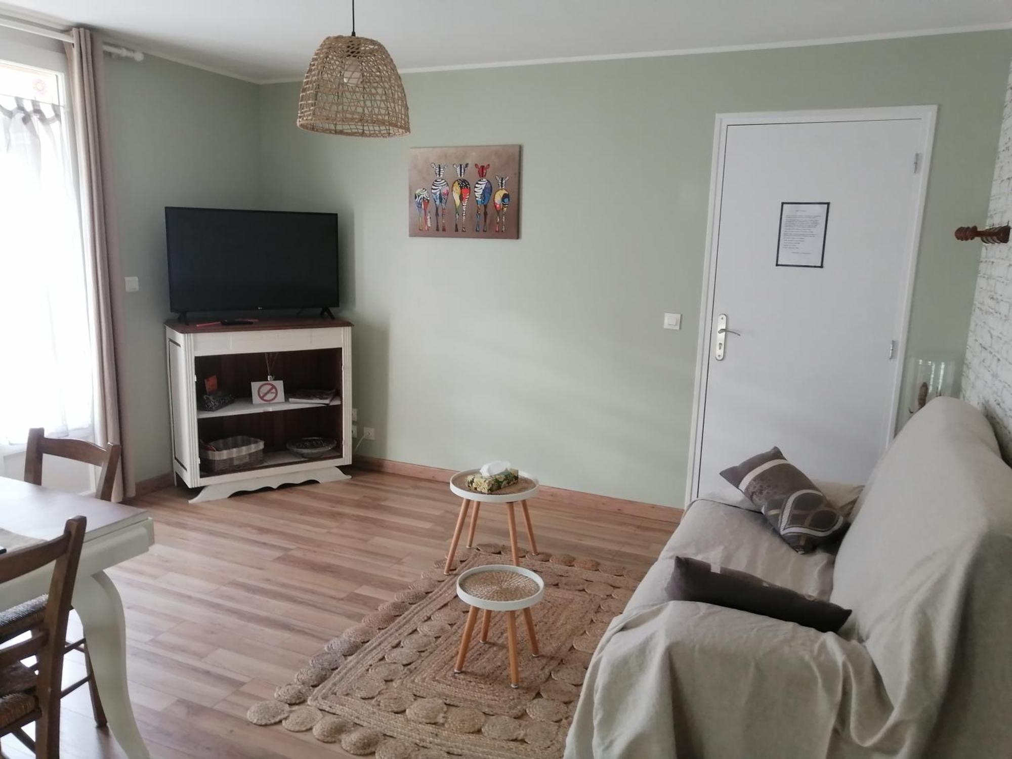 La Maison De 6Fran Appartement 2 Chaleureux Et Calme Ambiance Familiale Valros ภายนอก รูปภาพ